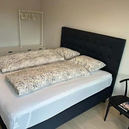 Lekker For 8 Pa Holmen-kilsund Sjofront Arendal