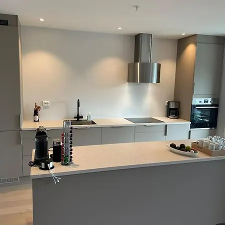 Lekker For 8 Pa Holmen-kilsund Sjofront Appartamento *