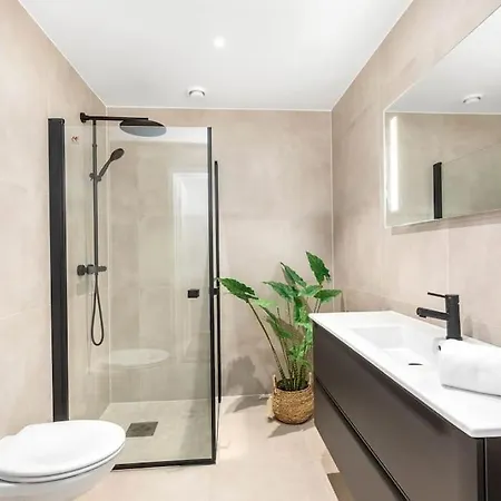 Lekker For 8 Pa Holmen-kilsund Sjofront Arendal