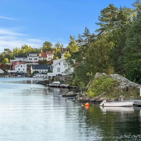 Lekker For 8 Pa Holmen-kilsund Sjofront * Arendal